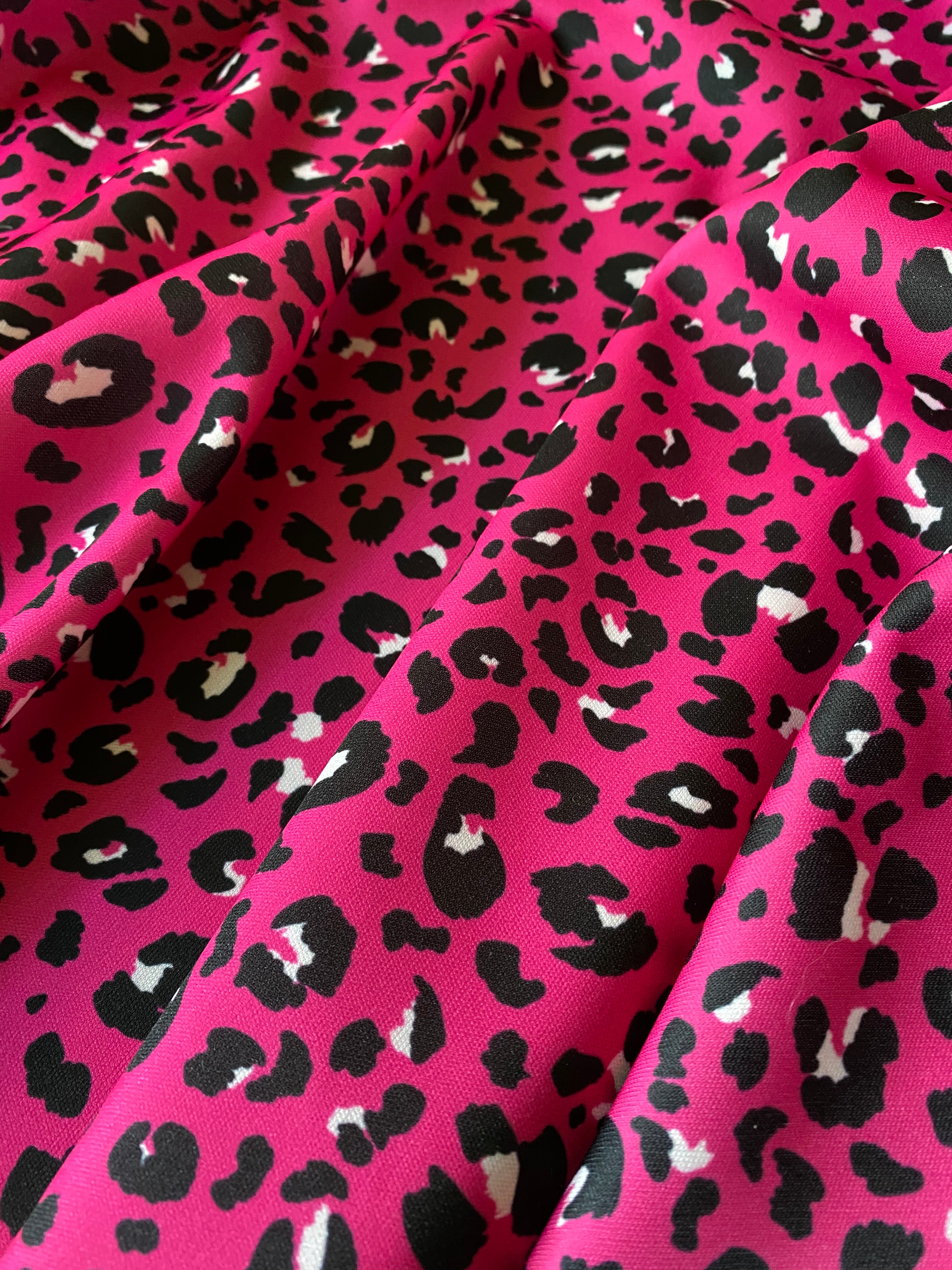 Printed jersey with breathable, hydrophobic membrane FUCHSIA LEOPARD