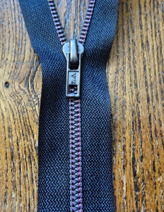 No4 16cm Closed End Black/Pink Contrast Metallized Zip (AVAILABLE TO ORDER)