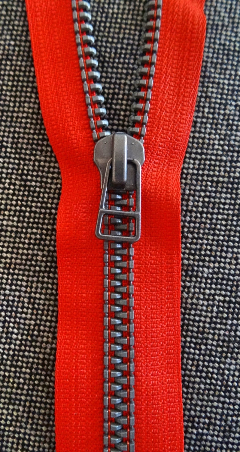 Red No9 20cm Closed End Brass Metallized Zip (AVAILABLE TO ORDER)